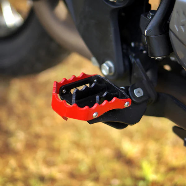 Rider Footrest for Hero Xpulse 200 - Auto Engina