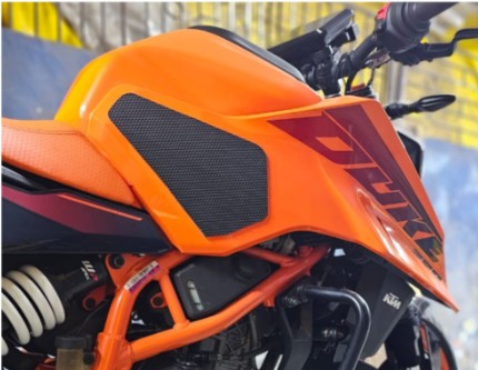 Traction Pads For KTM 250/390Duke 3Gen -Mototrendz