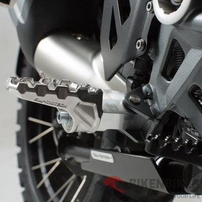 Bmw G 310 Gs Ergonomics - Evo Footrest Kit Sw-Motech Footpegs