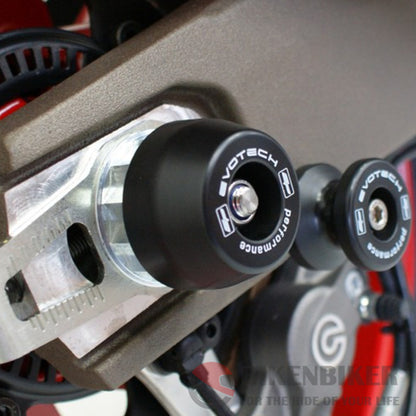 Ducati Monster 821 Rear Spindle Bobbins 2013 + Evotech Performance Protection