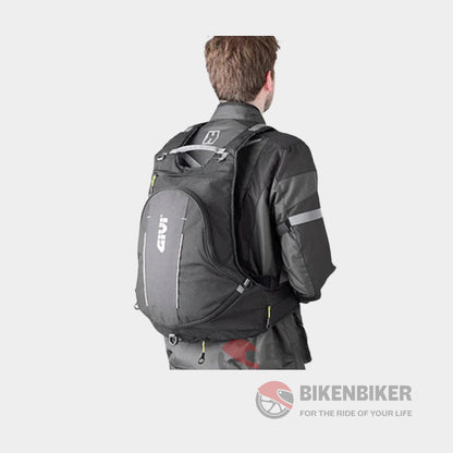 Ea104B Expandable Rucksack 22 Litres - Easy-T Range Givi Bag