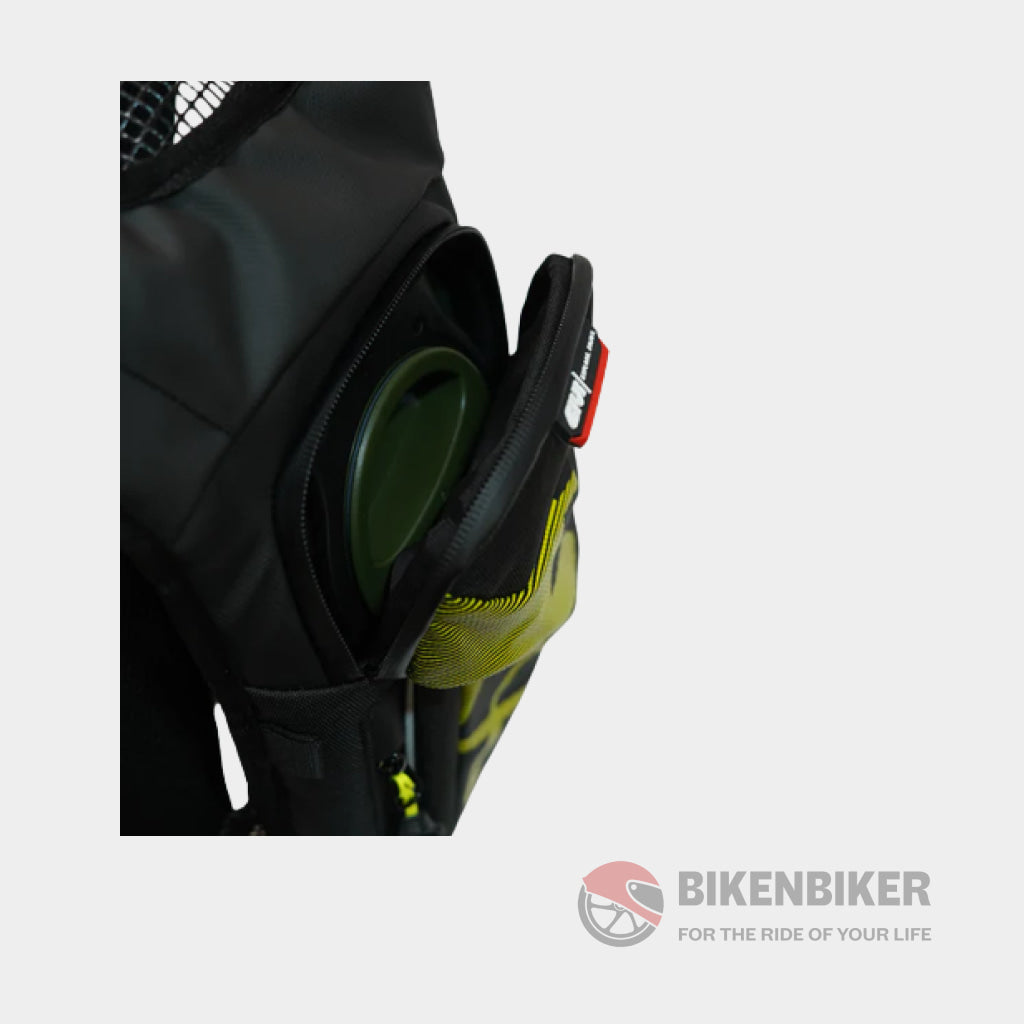 Grt719V Rucksack With Integrated Water Bag 3 Litres - Givi