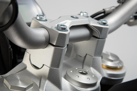Handlebar Risers Silver 30mm For BMW F900GSA – SW-Motech